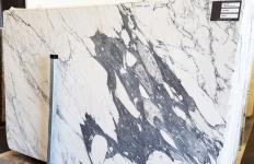 Fourniture dalles brillantes 2 cm en marbre naturel CALACATTA MACCHIA U0055. Détail image photos 