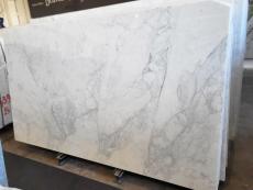 Fourniture dalles 2 cm en marbre CALACATTA MICHELANGELO CL0161. Détail image photos 