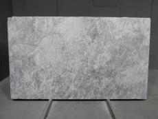 Fourniture dalles 2 cm en marbre TUNDRA GREY 1725M. Détail image photos 