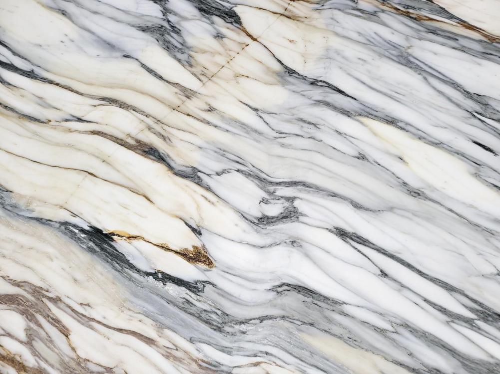 Détaille technique: CALACATTA FANTASTICO, marbre naturel brillant italien 