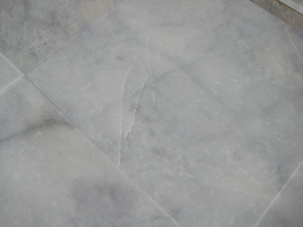 Détaille technique: BLANCO IBIZA, marbre naturel scié turc 